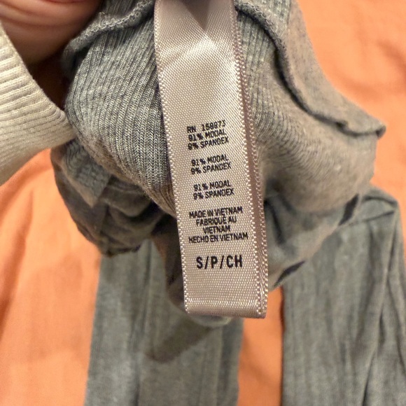 SKIMS Gray Women's foldover pants soft lounge small - Picture 4 of 4